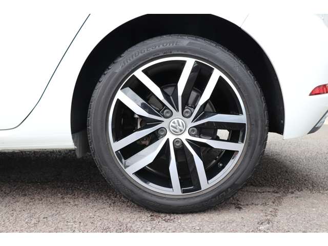 フォルクスワーゲン ゴルフ ＴＳＩ　ハイライン　テックエディション R1年 (甲信越・北陸) 99