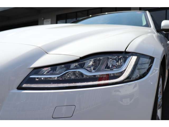 ジャガー ＸＦ ピュア ２．０Ｌ Ｐ２００ R2年 (甲信越・北陸) 99