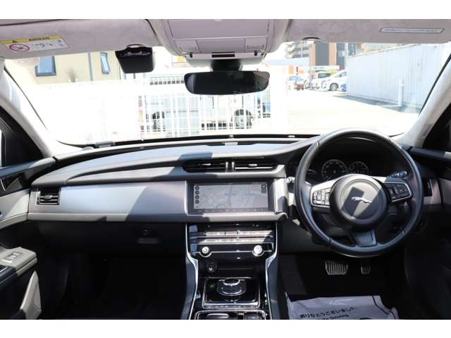 ジャガー ＸＦ ピュア ２．０Ｌ Ｐ２００ R2年 (甲信越・北陸) 99