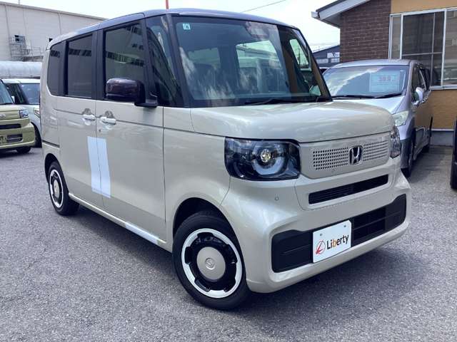 ホンダ Ｎ　ＢＯＸ ６６０ ファッションスタイル ２トーン R8年 (近畿) 99