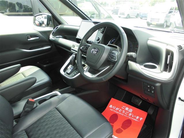 トヨタ ノア １．８ ハイブリッド Ｓ－Ｚ R5年 (東海) 99