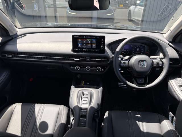 ホンダ ＺＲ－Ｖ ２．０ Ｅ：ＨＥＶ Ｚ R8年 (東海) 99