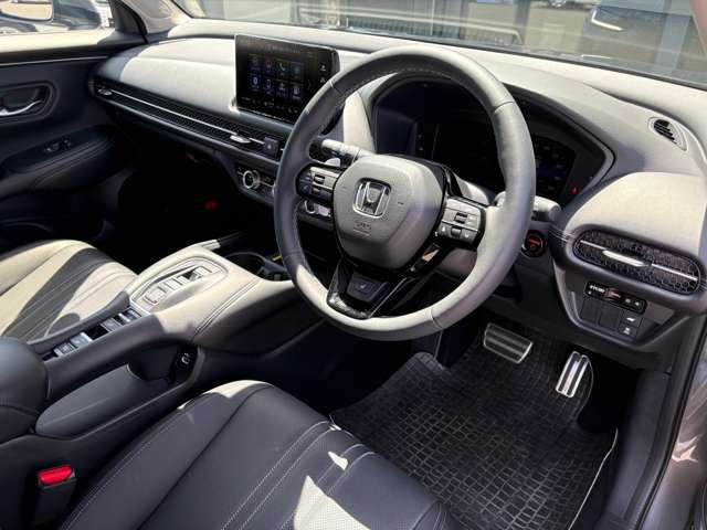 ホンダ ＺＲ－Ｖ ２．０ Ｅ：ＨＥＶ Ｚ R8年 (東海) 99