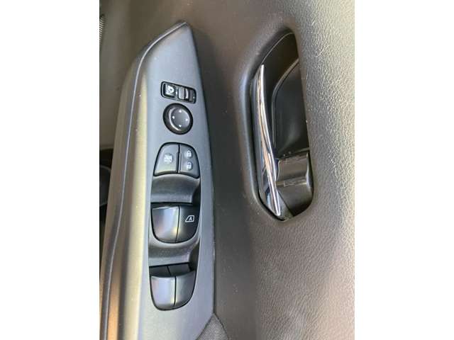 日産 セレナ ２．０ ハイウェイスター H29年 (甲信越・北陸) 99