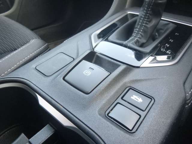スバル インプレッサスポーツ ２．０ Ｉ－Ｓ アイサイト ４ＷＤ H29年 (北海道) 99