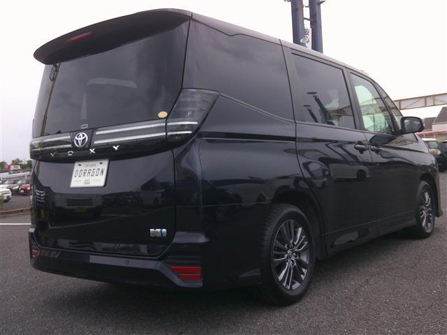 トヨタ ヴォクシー １．８ ハイブリッド Ｓ－Ｇ R4年 (九州・沖縄) 99