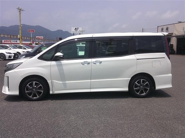 トヨタ ノア ２．０ ＳＩ ＷＸＢＩＩ R2年 (九州・沖縄) 99