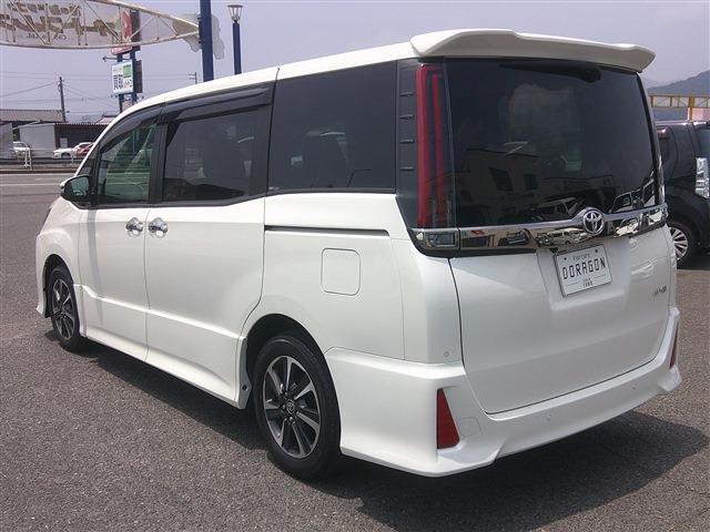 トヨタ ノア ２．０ ＳＩ ＷＸＢＩＩ R2年 (九州・沖縄) 99