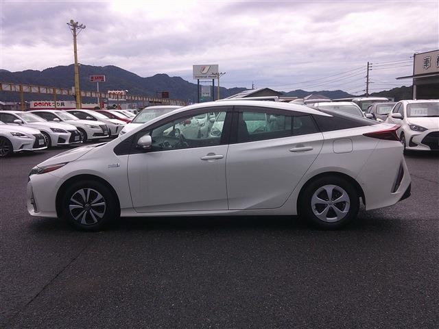 トヨタ プリウスＰＨＶ １．８ Ａ R1年 (九州・沖縄) 99