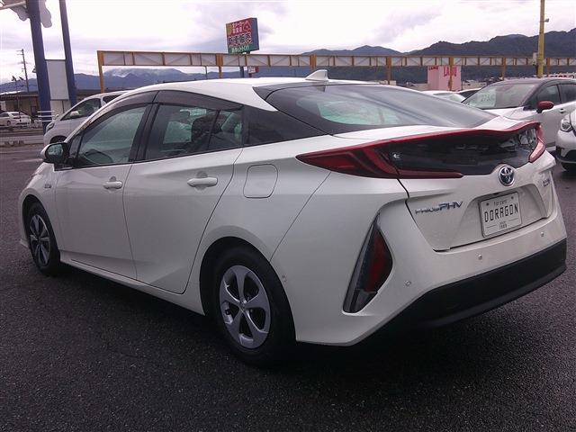 トヨタ プリウスＰＨＶ １．８ Ａ R1年 (九州・沖縄) 99