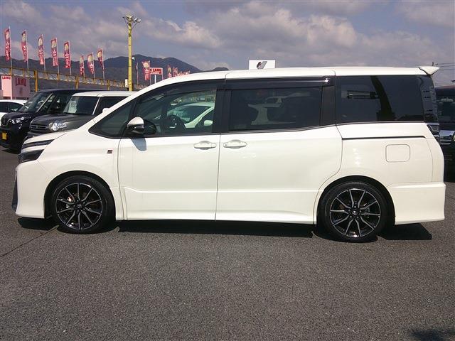 トヨタ ヴォクシー ２．０ ＺＳ ＧＲ スポーツ R1年 (九州・沖縄) 99