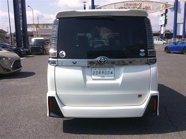 トヨタ ヴォクシー ２．０ ＺＳ ＧＲ スポーツ R1年 (九州・沖縄) 99