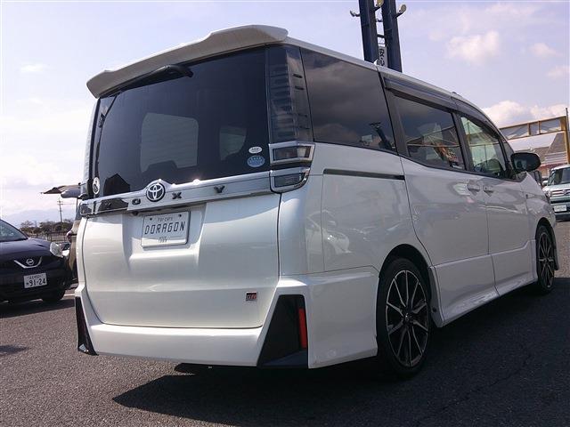 トヨタ ヴォクシー ２．０ ＺＳ ＧＲ スポーツ R1年 (九州・沖縄) 99