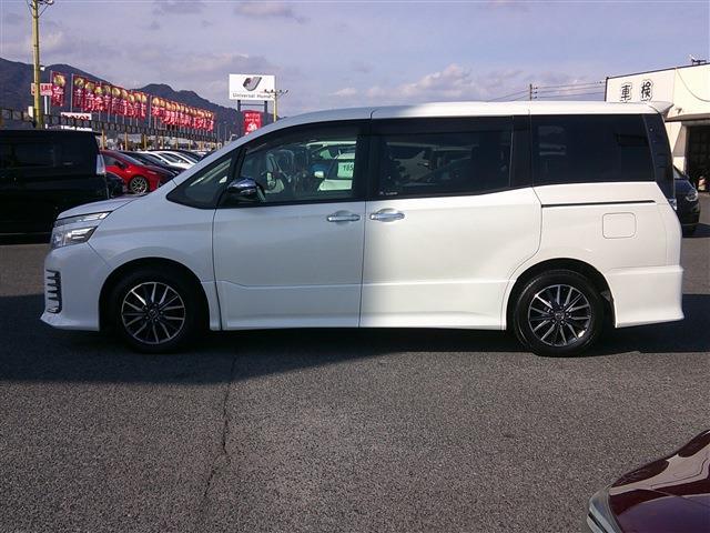 トヨタ ヴォクシー ２．０ ＺＳ 煌 H28年 (九州・沖縄) 99