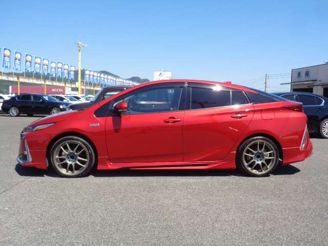 トヨタ プリウスＰＨＶ １．８ Ａ レザーパッケージ H29年 (九州・沖縄) 99