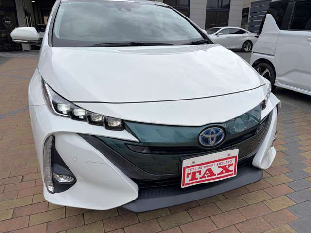 トヨタ プリウスＰＨＶ １．８ Ａ プレミアム H29年 (九州・沖縄) 99