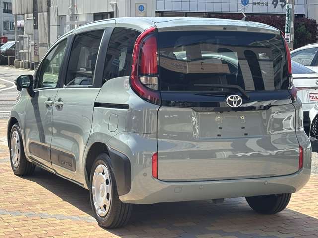 トヨタ シエンタ １．５ Ｘ R4年 (九州・沖縄) 99