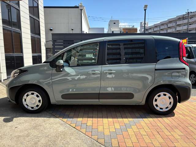 トヨタ シエンタ １．５ Ｘ R4年 (九州・沖縄) 99