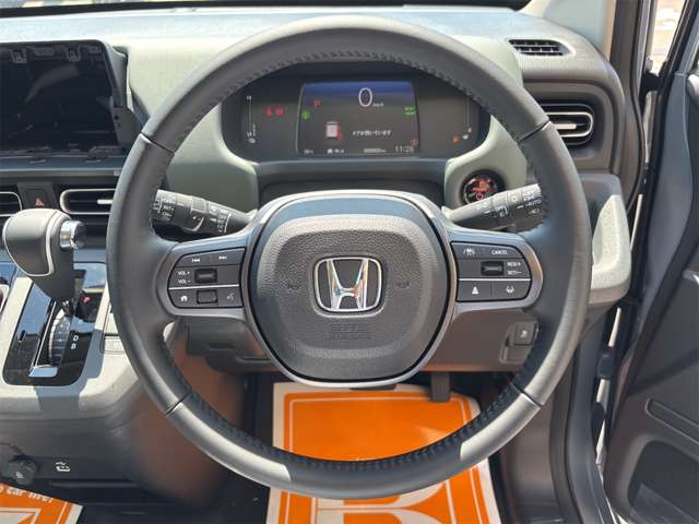 ホンダ フリード　ハイブリッド １．５ Ｅ：ＨＥＶ クロスター R8年 (近畿) 99