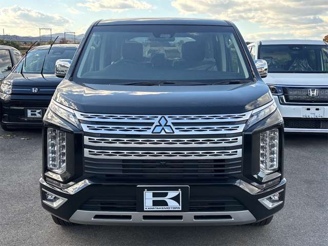 三菱 デリカ　Ｄ：５ ２．２ Ｐ ディーゼルターボ ４ＷＤ R7年 (近畿) 99