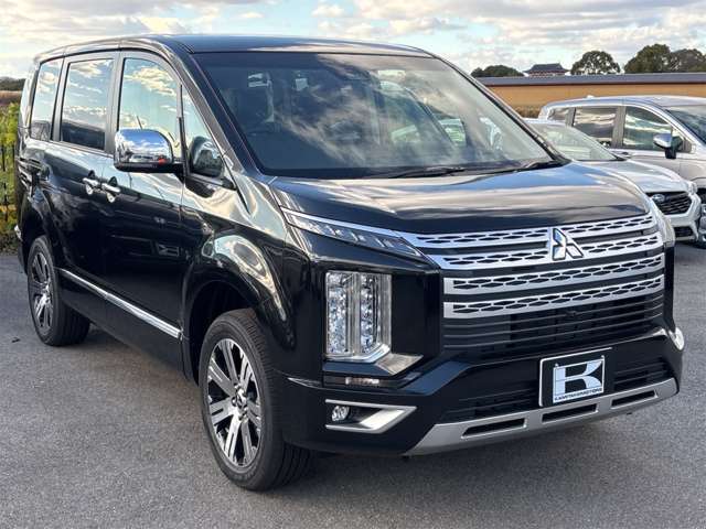 三菱 デリカ　Ｄ：５ ２．２ Ｐ ディーゼルターボ ４ＷＤ R7年 (近畿) 99
