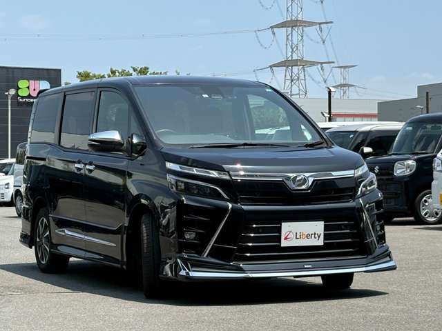 トヨタ ヴォクシー ２．０ ＺＳ 煌ＩＩ R1年 (近畿) 99