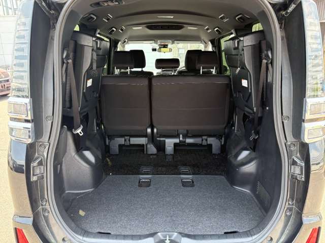 トヨタ ヴォクシー ２．０ ＺＳ 煌ＩＩ R1年 (近畿) 99