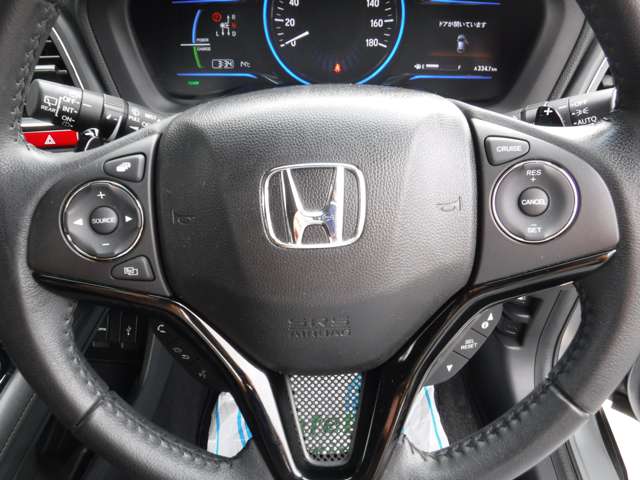 ホンダ ヴェゼル １．５ ハイブリッド Ｘ H26年 (関東) 99