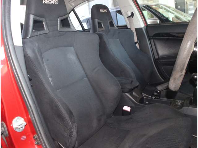 三菱 ランサー ２．０ ＧＳＲ Ｘ ４ＷＤ H25年 (関東) 99