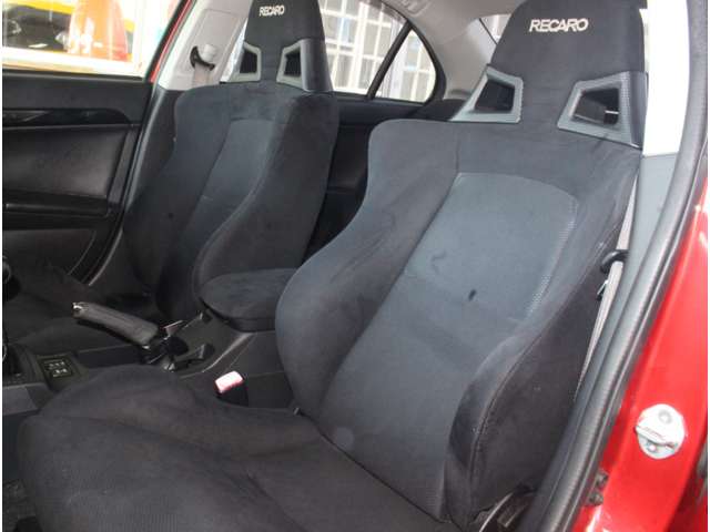 三菱 ランサー ２．０ ＧＳＲ Ｘ ４ＷＤ H25年 (関東) 99
