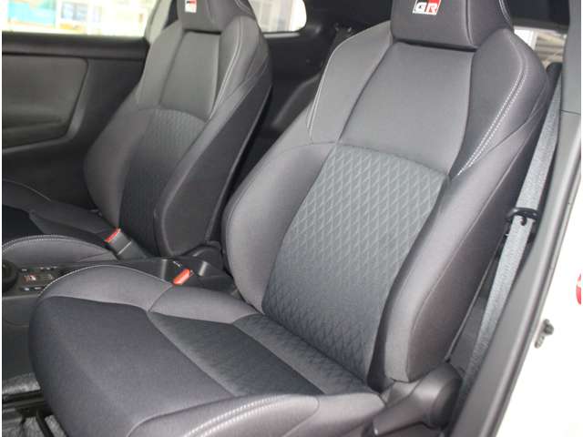 トヨタ ＧＲヤリス １．５ ＲＳ R3年 (関東) 99