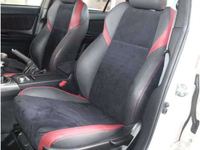 スバル ＷＲＸ　ＳＴＩ ＳＴＩ ２．０ ４ＷＤ H29年 (関東) 99