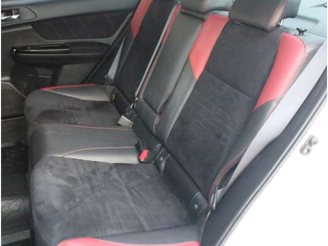 スバル ＷＲＸ　ＳＴＩ ＳＴＩ ２．０ ４ＷＤ H29年 (関東) 99