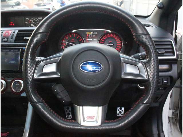 スバル ＷＲＸ　ＳＴＩ ＳＴＩ ２．０ ４ＷＤ H29年 (関東) 99