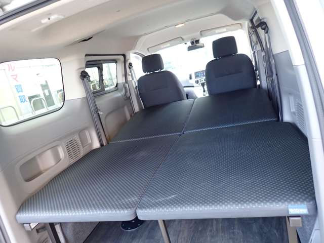 日産 ＮＶ２００バネット １．６ マルチベッドワゴン R5年 (関東) 99