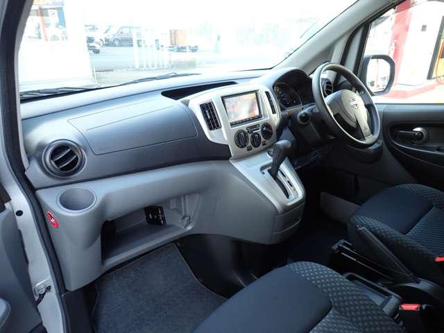 日産 ＮＶ２００バネット １．６ マルチベッドワゴン R5年 (関東) 99