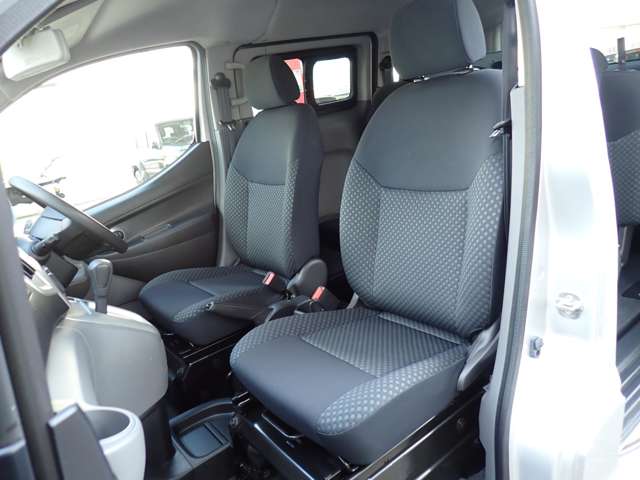 日産 ＮＶ２００バネット １．６ マルチベッドワゴン R5年 (関東) 99