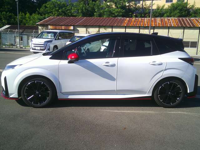 日産 ノートオーラ １．２ ＮＩＳＭＯ チューンド Ｅ－ＰＯＷＥＲ ４ＷＤ R7年 (関東) 99