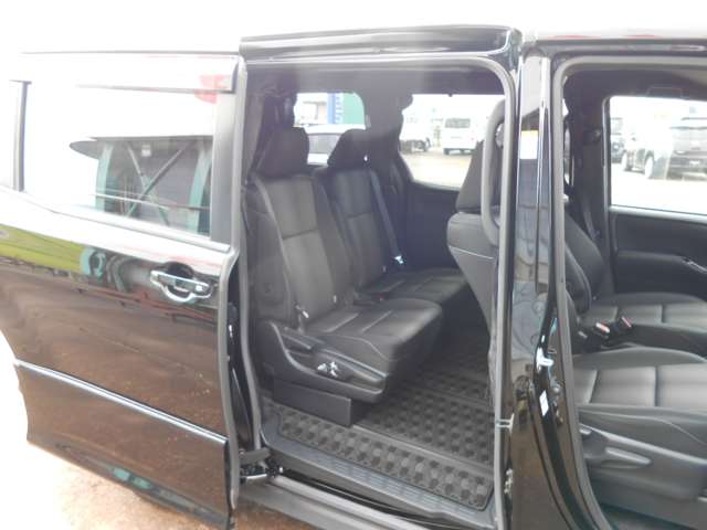 トヨタ ヴォクシー ２．０ ＺＳ H29年 (甲信越・北陸) 99
