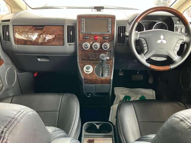 三菱 デリカ　Ｄ：５ ２．４ シャモニー ４ＷＤ H23年 (甲信越・北陸) 99