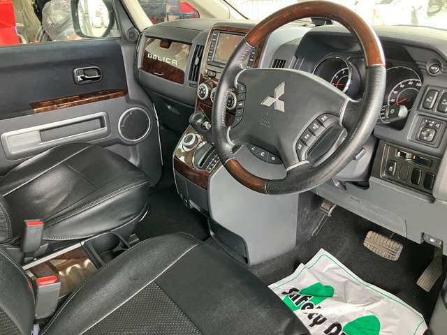三菱 デリカ　Ｄ：５ ２．４ シャモニー ４ＷＤ H23年 (甲信越・北陸) 99