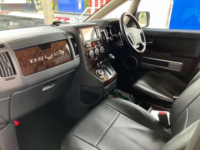 三菱 デリカ　Ｄ：５ ２．４ シャモニー ４ＷＤ H23年 (甲信越・北陸) 99