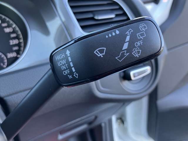 フォルクスワーゲン ゴルフ　オールトラック ＴＳＩ ４モーション アップグレード パッケージ ４ＷＤ H29年 (甲信越・北陸) 99