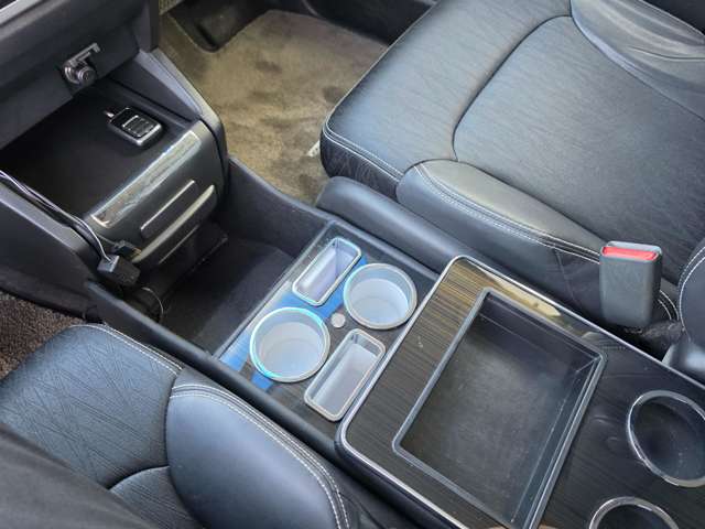 ホンダ オデッセイ ２．４ アブソルート ４ＷＤ H26年 (関東) 99