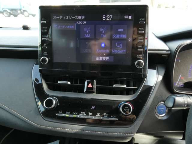 トヨタ カローラ　ツーリング　ハイブリッド １．８ ハイブリッド ＷＸＢ R1年 (関東) 99