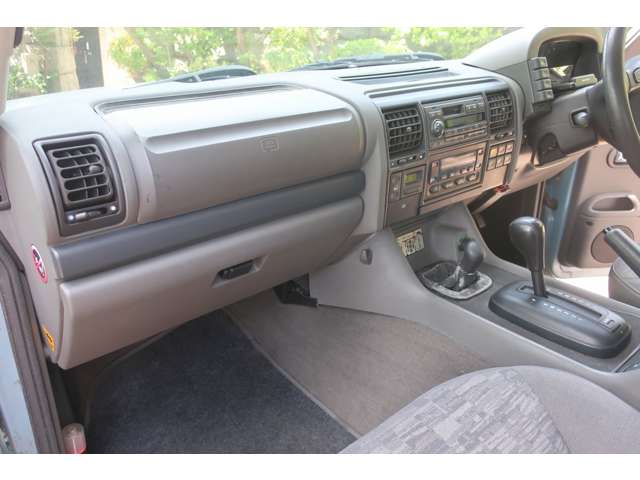 ランドローバー ディスカバリー Ｖ８Ｉ Ｓ ４ＷＤ H13年 (関東) 99