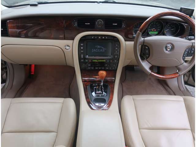 ジャガー ＸＪ ＸＪ８ ４．２ H17年 (関東) 99