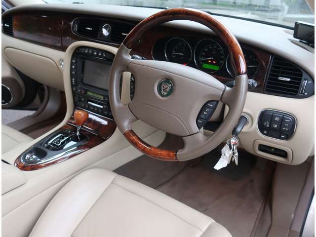 ジャガー ＸＪ ＸＪ８ ４．２ H17年 (関東) 99