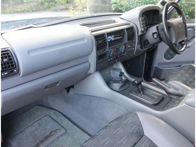 ランドローバー ディスカバリー Ｖ８Ｉ カウンティ ４ＷＤ H8年 (関東) 99