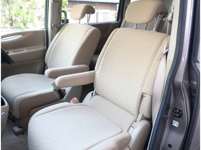 日産 セレナ ２．０ ２０Ｓ アンシャンテ セカンドスライドアップシート H19年 (関東) 99